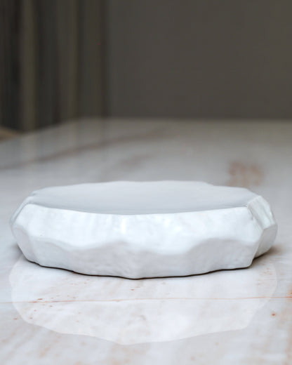 Edged Ceramic Plates (BLK/WHT)