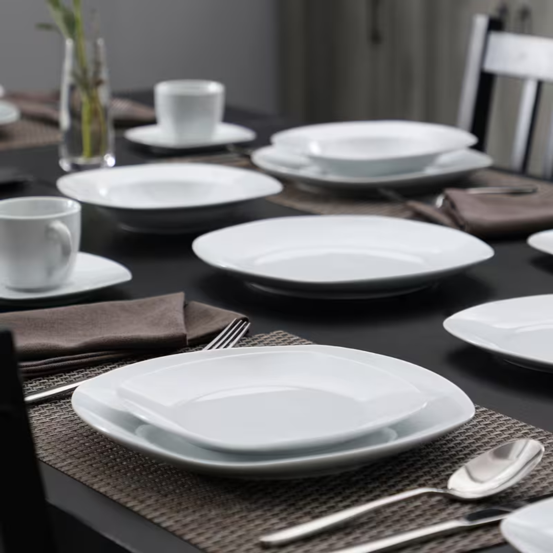 24pc WHT Dinnerware Set